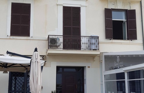 Civitavecchia Apartment | Spacious beachfront apartment