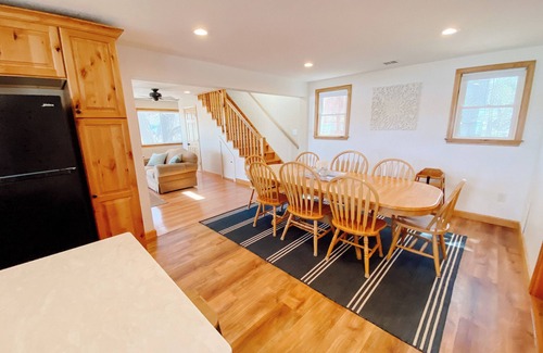 The Bays House | Spacious Beachfront Lakehouse, w/Lg Front Yard, Dock, & Mountain Views!
