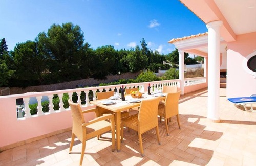 Patroves Villa | Spacious, Beautifully Furnished Villa With Private Pool And Sea Views