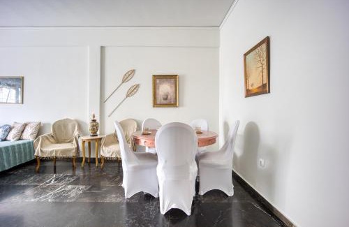 Kinosargous Apartment | Spacious & bright apt near Acropolis