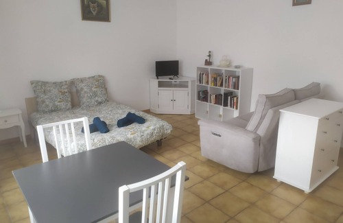 Guebwiller Apartment | SPACIOUS, BRIGHT, BRAND-NEW STUDIO OVERLOOKING VINEYARDS AND HILLSIDES.