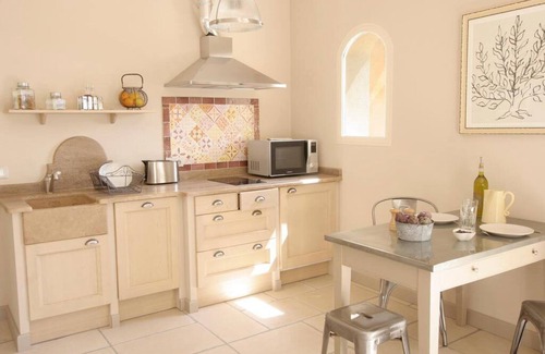 Vence Apartment | SPACIOUS, BRIGHT STUDIO WITH EXCEPTIONAL VIEW