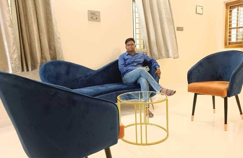 Tirupati House | Spacious building in charming Tirupati with AC, WiFi , Hot water and Lift