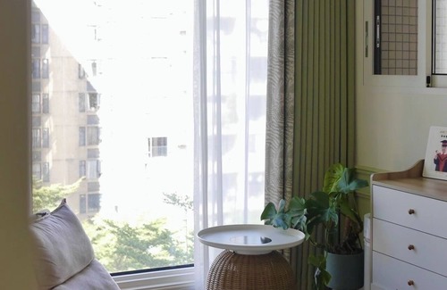 Xincheng District House | Spacious building with 2 bedrooms and AC, WiFi in brilliant Hohhot
