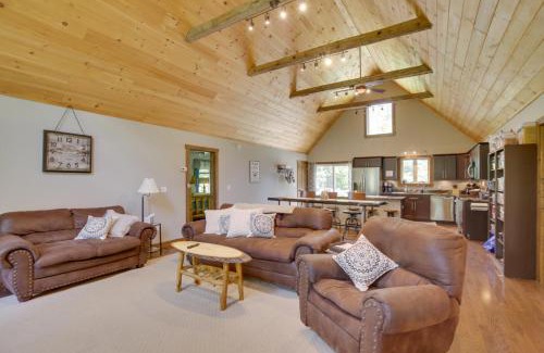 Oxford House | Spacious Cabin with Private Dock on Thompson Lake