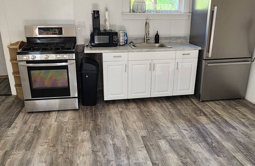 Canton House | Spacious Canton House 5BR, 3 bathroom, WiFi, AC, Great Location