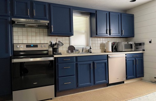 West Kill Cabin | Spacious Catskills Cabin w/Stream Near Hiking, Biking & Skiing