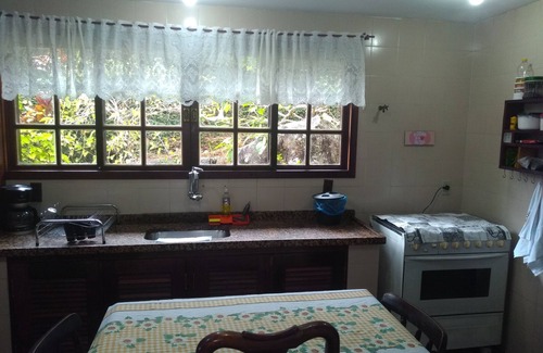 Teresopolis House | Spacious Chalet House with Pool and Barbecue Near CBF, Feirarte, Parque Nac.