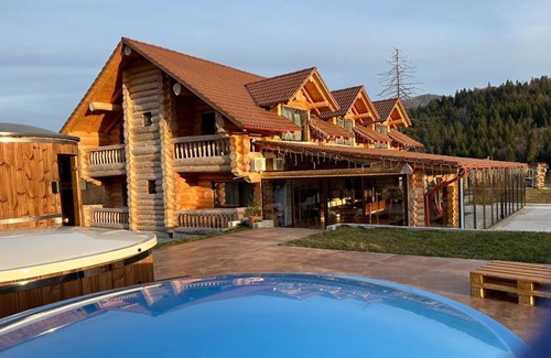 Gresu Ski Chalet | Spacious chalet in charming Greșu with Sauna and Bathtub
