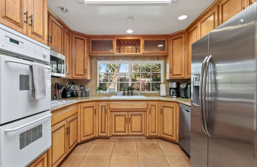 Olde Carlsbad House | Spacious, Charming, Clean Home Close To The Beach!