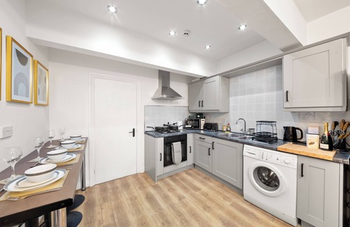 Birmingham City Centre Apartment | Spacious City Apartment in Birmingham