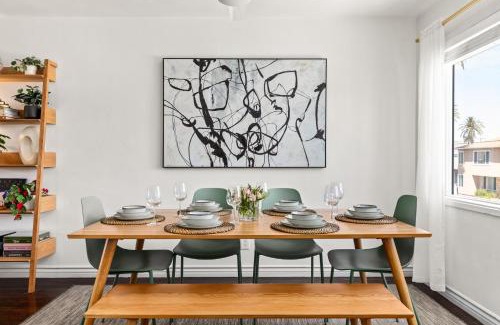Alamitos Beach Apartment | Spacious Coastal Apartment in a Colorful Community - NRP22-00590