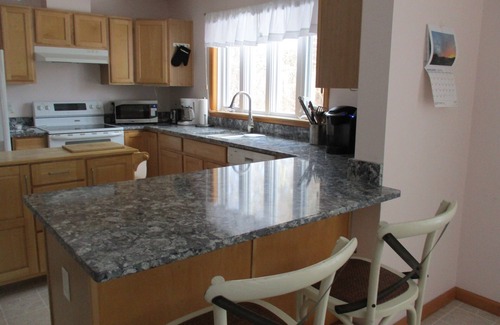 Edgartown House | Spacious colonial in great location!