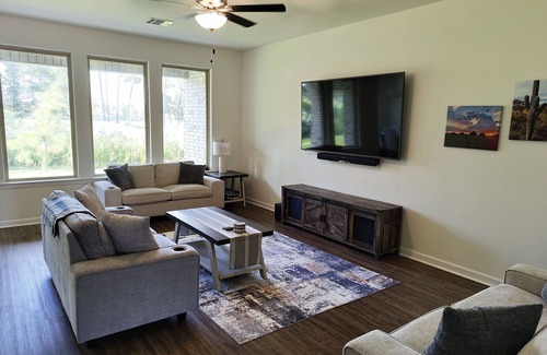 Westlake House | Spacious & Comfortable 3 Bedroom Home in Golf Course Community