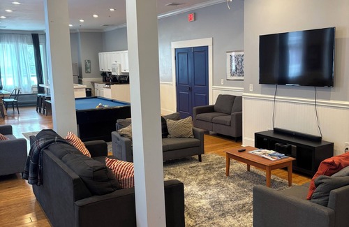 Charleston Historic District Condo | Spacious condo in the heart of nightlife district