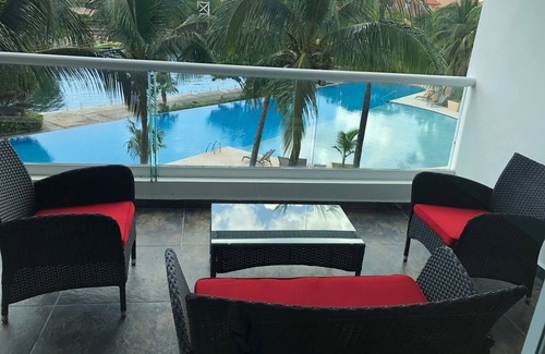 Puerto Aventuras Condo | Spacious condominium with stunning water views