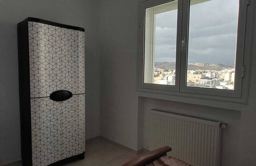 Cite La Gazelle Apartment | Spacious & Cozy Room with Fast WiFi in Tunis