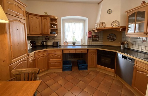 Garmisch-Partenkirchen Apartment | Spacious & sunny 3 bedroom apartment with garden