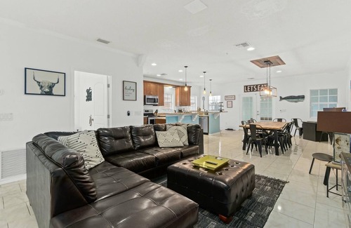 Cocoa House | Spacious Downtown Cocoa Village Estate 1 with River Views!