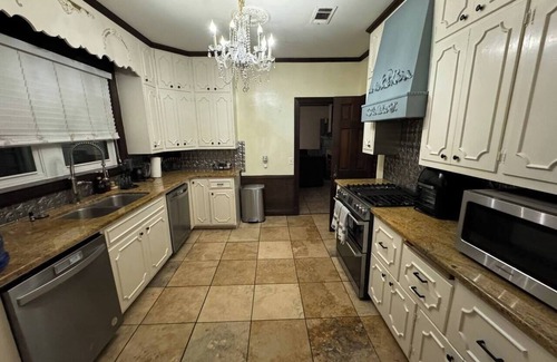 Forest House | Spacious Enchanted Forest Home for Business & Pleasure