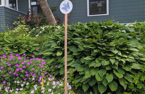 Emerson Gardens House | Spacious family 5-bedroom with yard and workspaces in historic Brookline