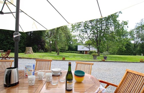 Bourguenolles Cottage | Spacious Family Home with Garden, Baby Equipment, and Game Room - Sleeps 12