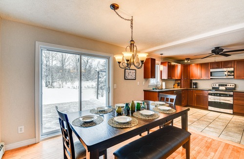 Eastern Vermont House | Spacious Family Home w/Deck & Yard: 5 Mi to Stowe