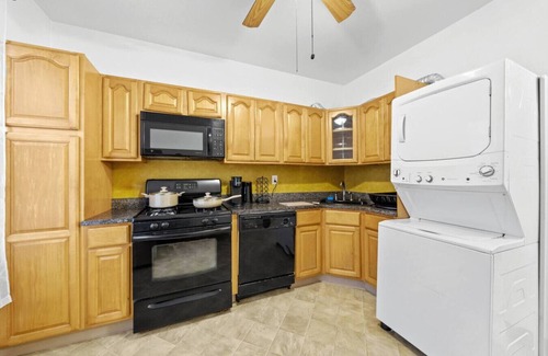 Constable Hook House | Spacious, Family-Ready Stay Minutes from Manhattan