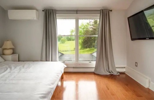 High Falls House | Spacious Family Retreat, Mountain Views on 8 Acres