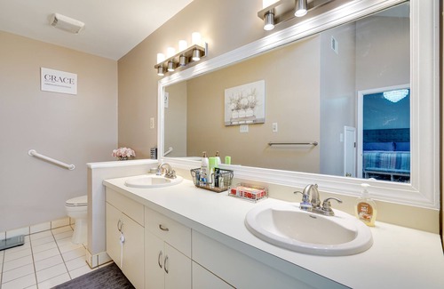 Matawan House | Spacious Family Vacation Rental ~ 5 Mi to Beach!