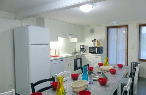 Louroux-de-Bouble Cottage | Spacious Forest Retreat with Heated Pool, Near Activities and Dining