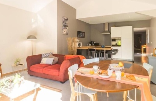 Saint-Brevin-les-Pins Cottage | Spacious Eco-friendly Cottage, 2 km from the Ocean, with Garden, Terrace, and Modern Amenities