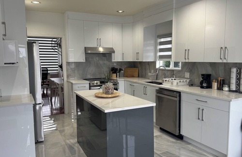 Fleetwood House | Spacious Getaway in Surrey