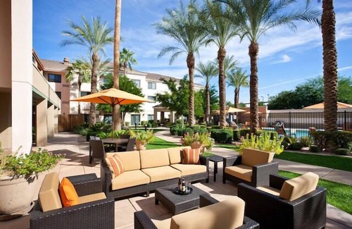 Chandler Apartment | Spacious Good-Value 1BR Accommodation Close to Makutu's Island! Outdoor Pool
