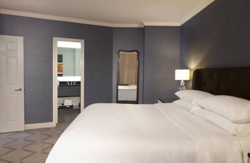 West End Hotel | Spacious Good-Value Accommodation! Close to The Wharf Complex