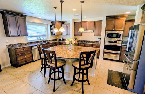 Rio Rancho House | Spacious Home for Balloon Fiesta. Trailer parking.