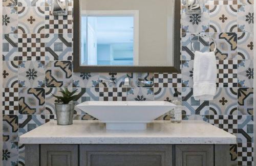 Moon Valley House | Spacious Home in Moon Valley- Heated Pool & Spa