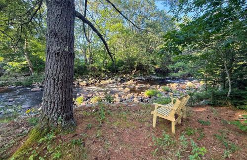 Tamworth House | Spacious Home on Bear Camp River in Tamworth!