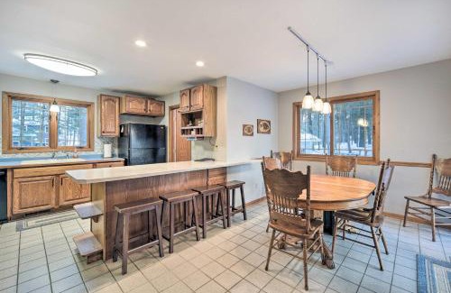 Chetek House | Spacious Home with Deck on Lake Chetek!