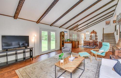 Central House | Spacious Home with Porch, 4 Mi to Downtown Clemson!