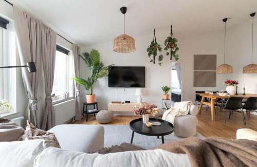 Bastad House | Spacious Home with Workspace and Cozy Balcony