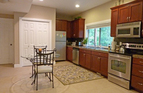 Newcastle House | Spacious house, easy access from Seatac, Seattle & Bellevue.