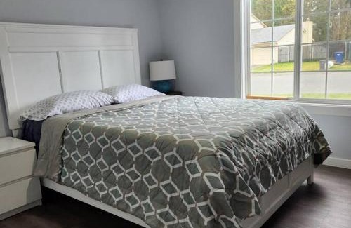 Federal Way House | Spacious House in Federay Way, WA - Close to everything!