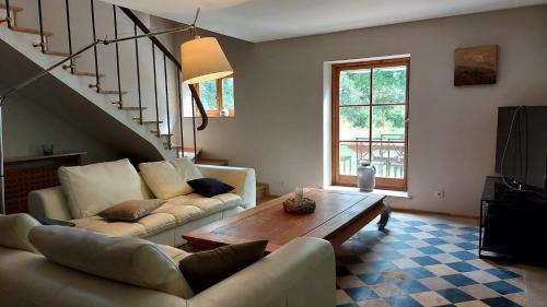 Eprave House | Spacious house in Rochefort with private garden and terrace