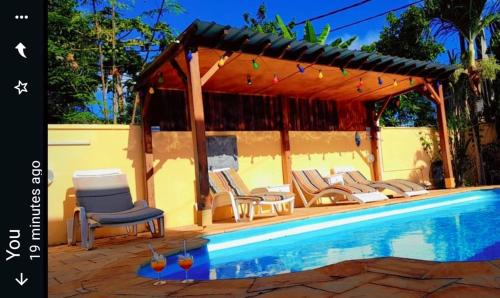 Camp Bestel House | Spacious House in Pointe aux Piments with Shared Pool