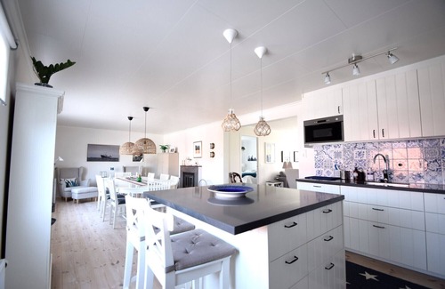 Skaerhamn Ski Chalet | Spacious house near the sea in Skärhamn | SE09149