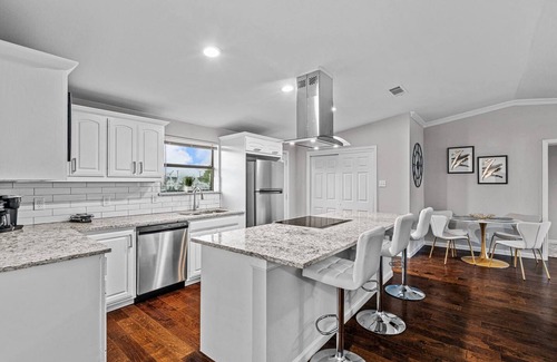 Wylie House | Spacious House-single Level Near Lake Huge Parking