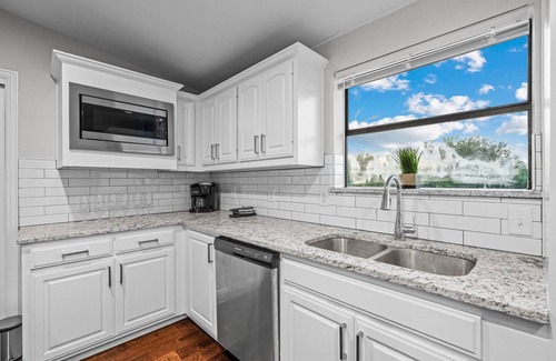 Wylie House | Spacious House-single Level Near Lake Huge Parking