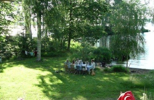 Almhult Municipality House | Spacious house with beautiful views of Lake Möckeln and individual location. Beachfront property.