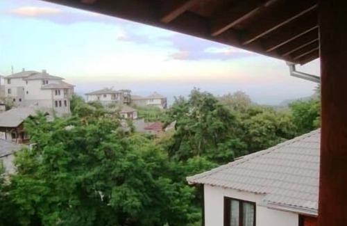 Delchevo House | Spacious house with terrace and balcony with good views, comfortable furnishings